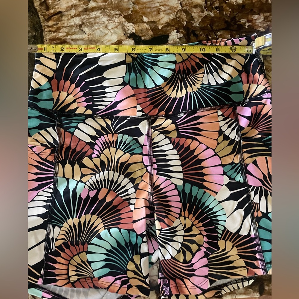 Colorful Patterned Two-Piece Workout Set From Bil… - image 6